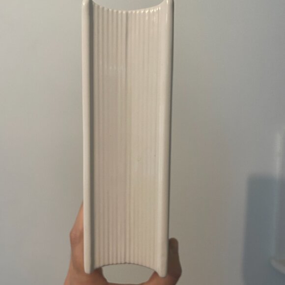 Bibliophile Vase: A Compendium of Flowers, Oscar Wilde quote, ceramic, colorful - Picture 4 of 8